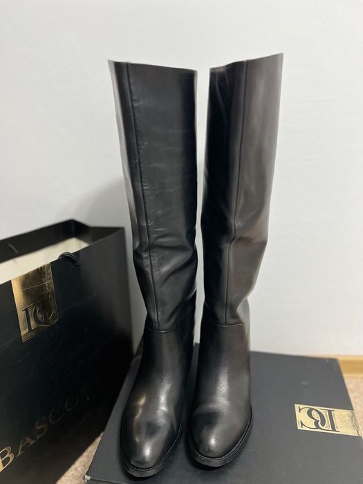 Продам сапоги Basconi