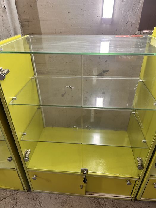 Продам витрины для торговли 5 шт