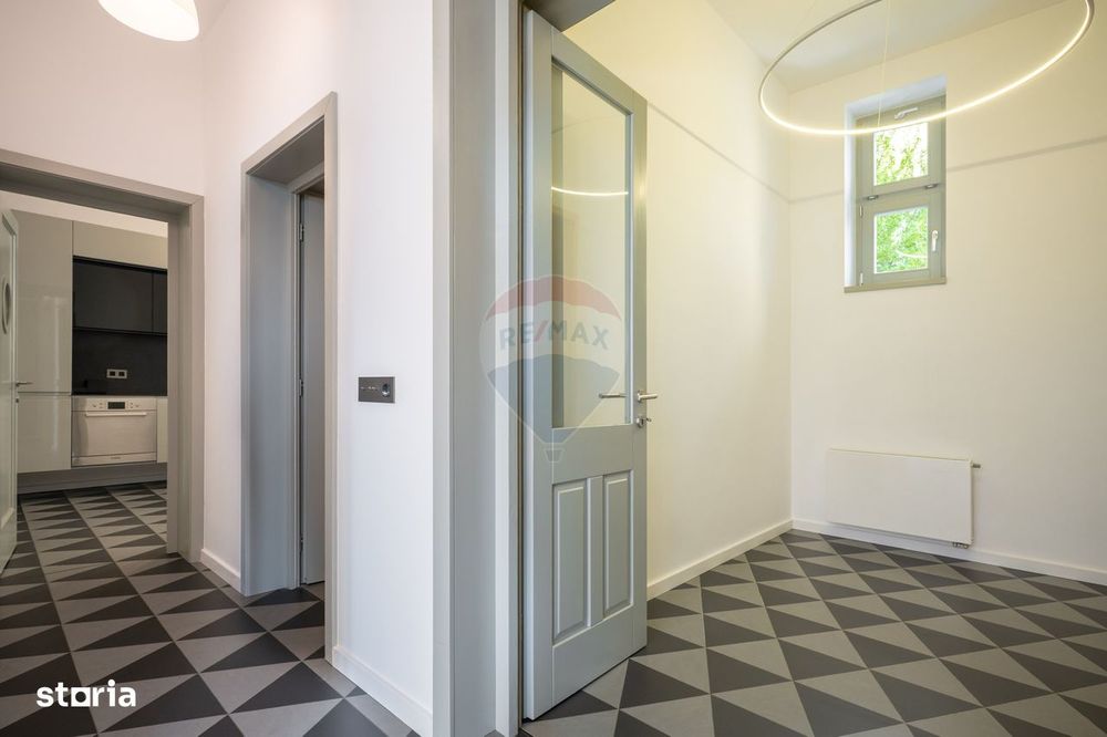 Arhitectură interbelică reinterpretată contemporan