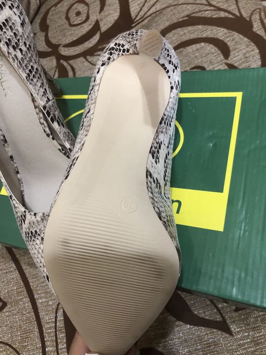 Vand pantofi stiletto dama
