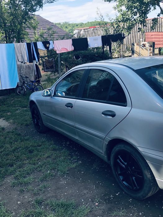 Vand /schimb mercedes w203 2.7 beniza