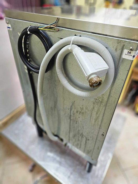 Професионална Съдомиялна машина Miele G8066 с 12 месеца гаранция