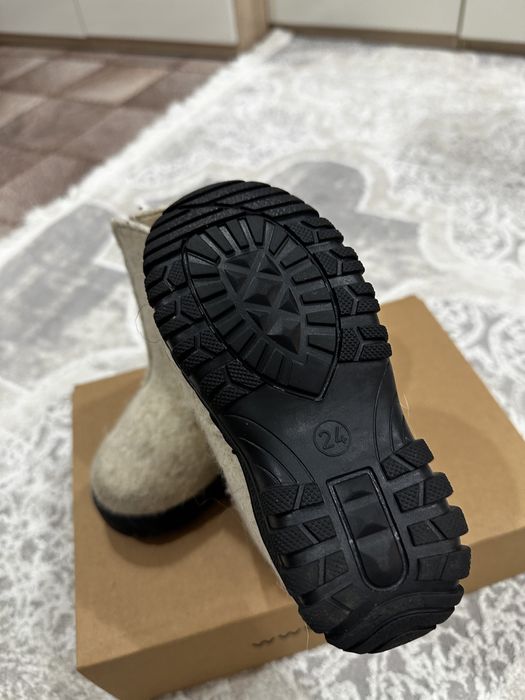 Продам детские валенки