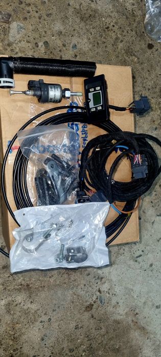 Eberpsacher airtronic D2 sirocou
Alimentare 24v / diesel
Ceas programa