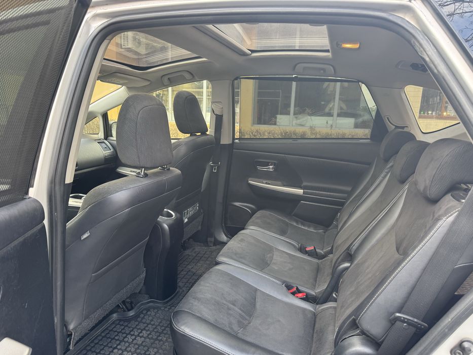 Toyota Prius Plus - 7 locuri