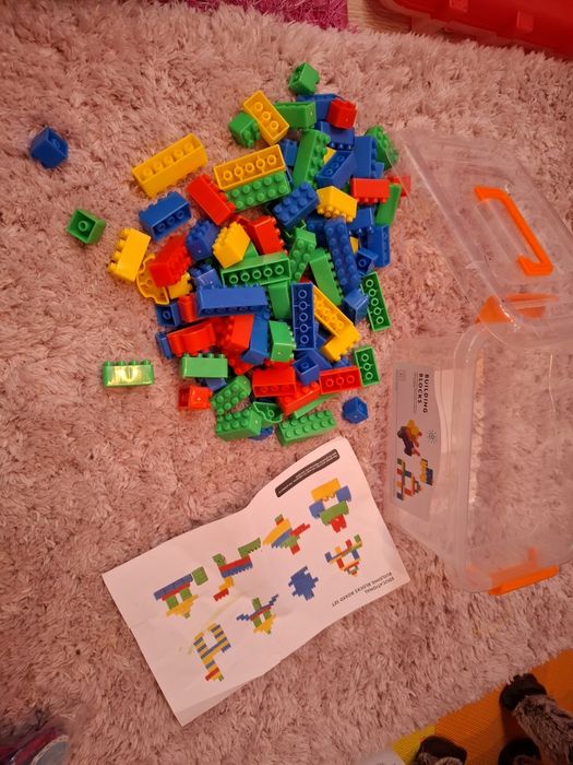 Joc constructii tip lego 100 piese