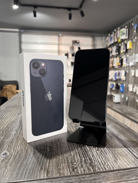 iPhone 13 • 256 GB • 94% Bateria