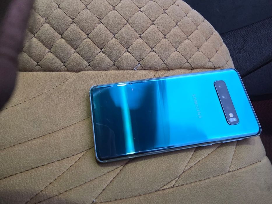 Samsung S10 сост идеал.