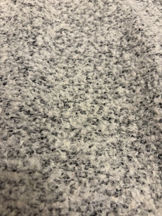 Palton alb/negru cu lânǎ