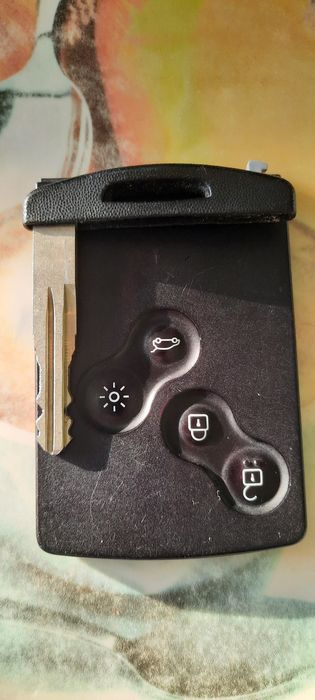 Ключ - карта за Renault Koleos с чип