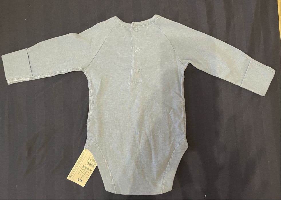 Бебешки комплект боди и панталонче за 0-3 месеца