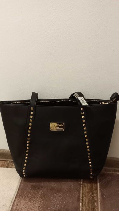 НОВА дамска кожена чанта Bebe