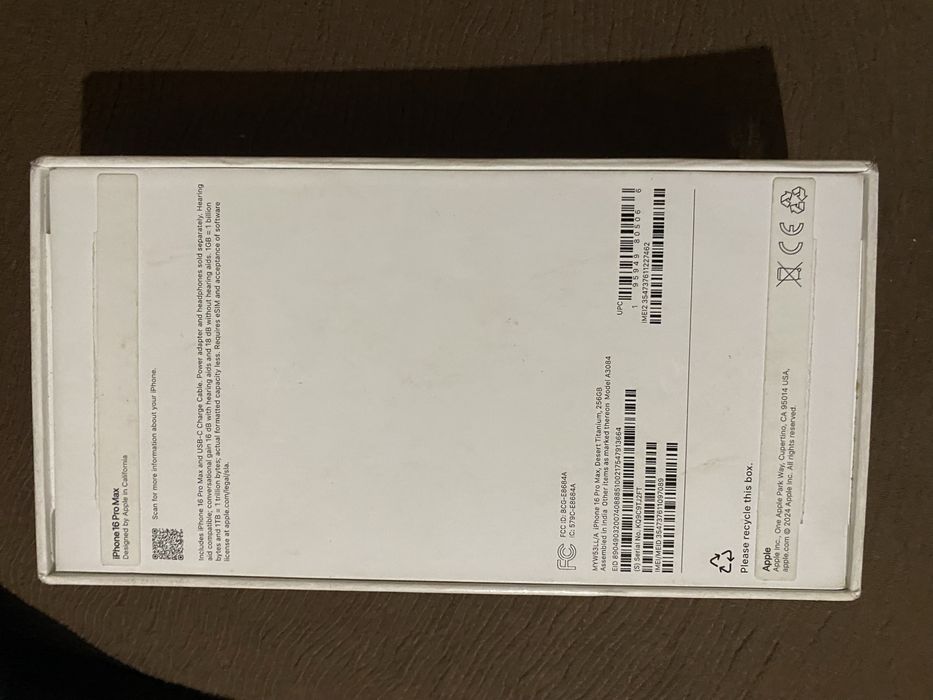 Айфон 16 про макс продаю каробку