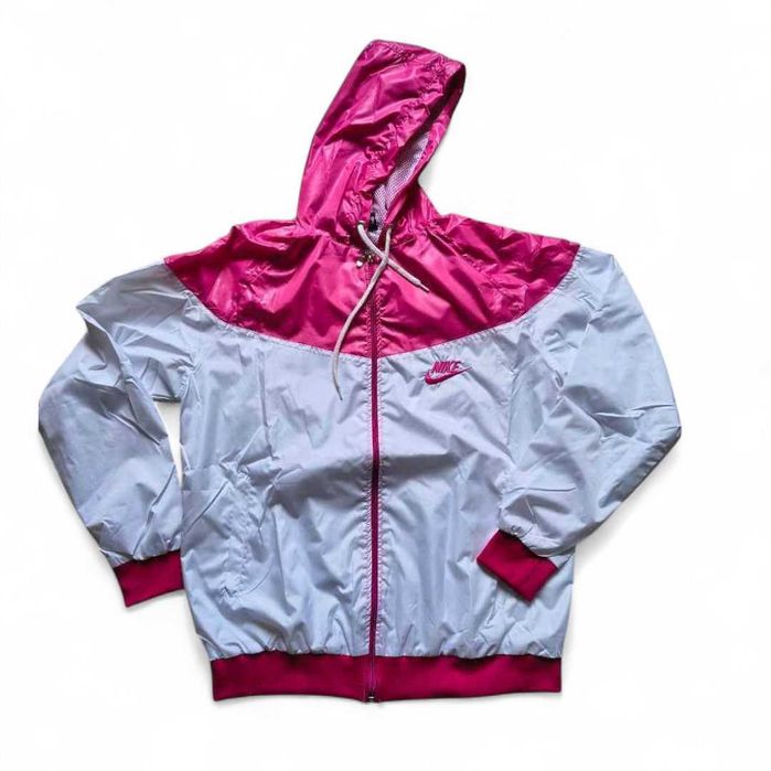 ПРОМО: Nike - Дамско шушляково яке
