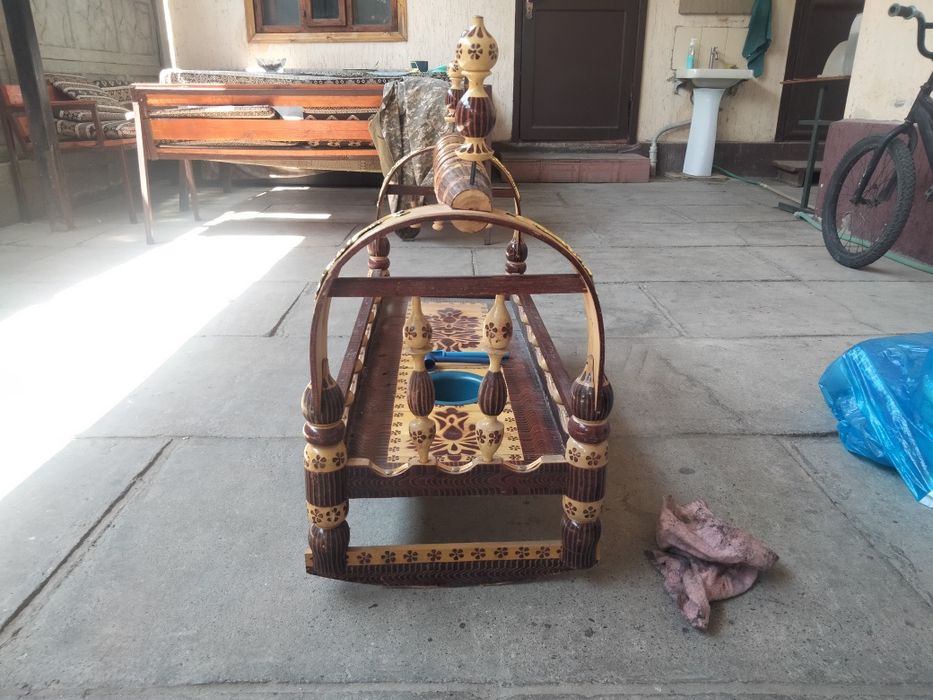 Бесік сатылады. Бағасы 5000 тнг