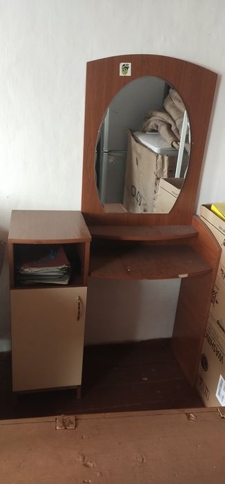 Туалетный столик