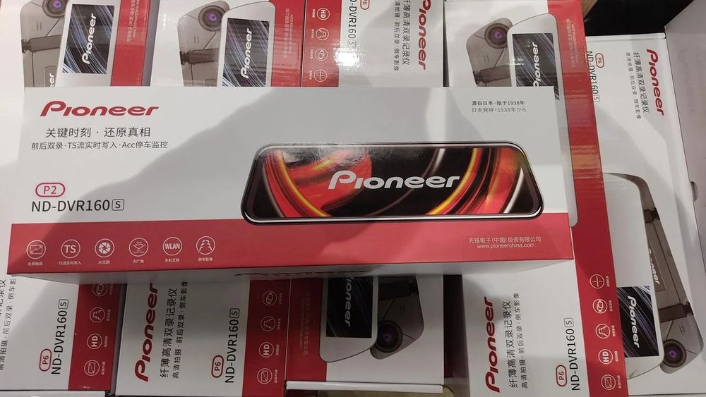 Видеорегистратор Pioneer. Полный экран. Камера 2в1