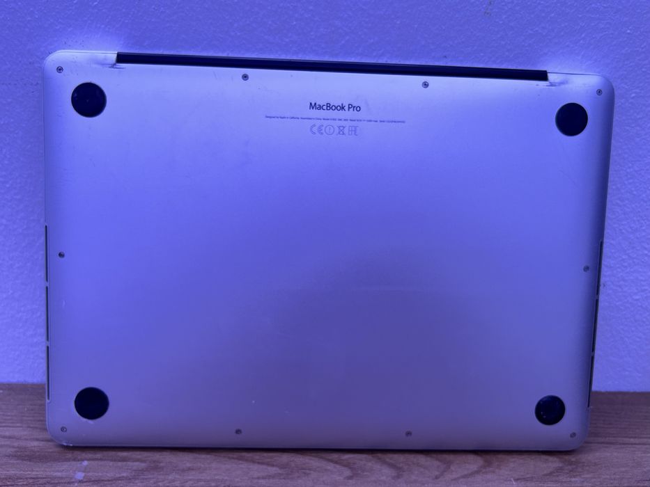 Vand MacBook pro uregent