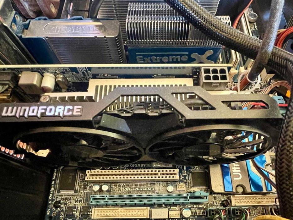 PC - placa de baza defecta