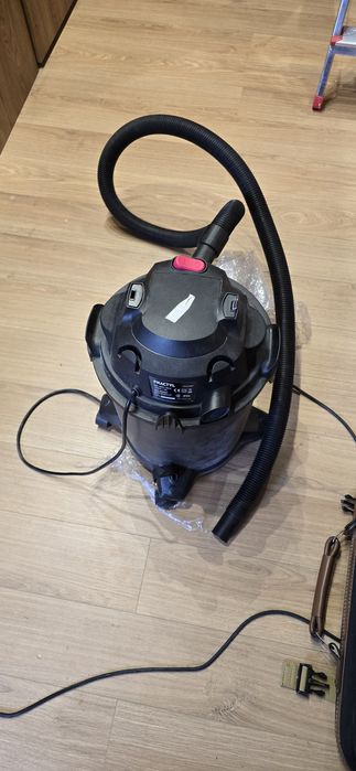 Aspirator Practyl 15L 1250W