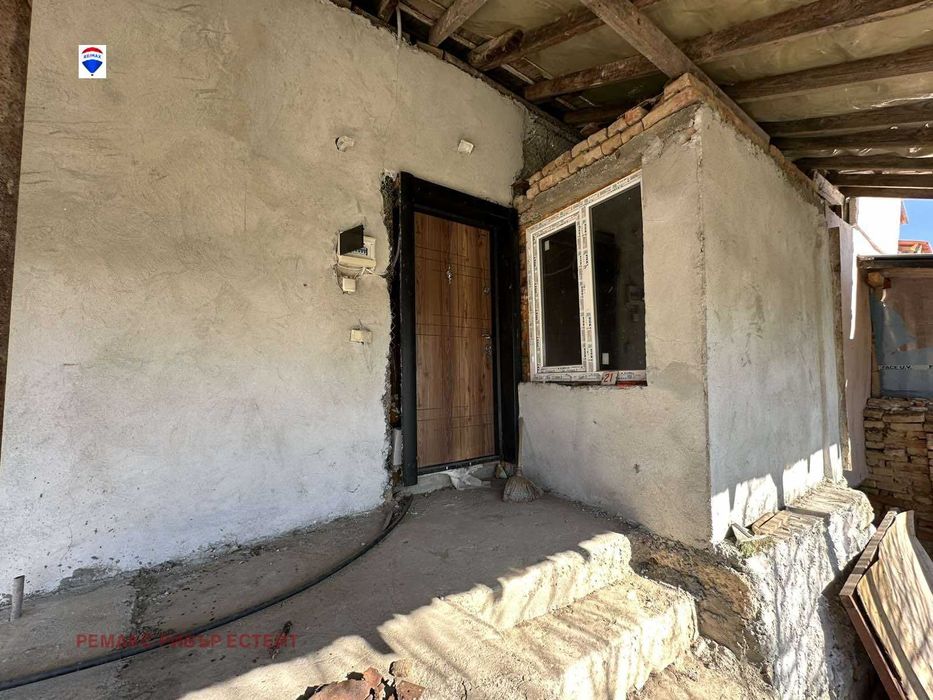 Продава се Къща в с. Щръклево, Област Русе - 60 кв.м за 865 €/кв.м - Снимка #3