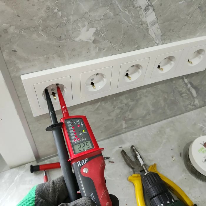 Ваш    электрик.