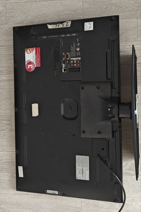 Продам телевизор LG