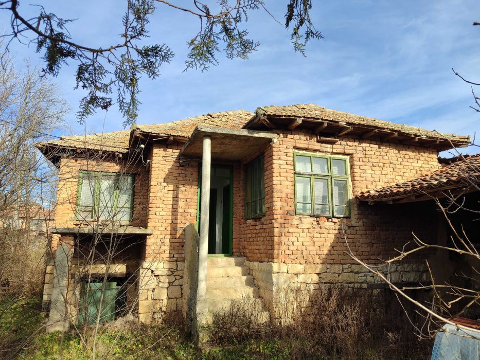 Къща в Гешаново ..