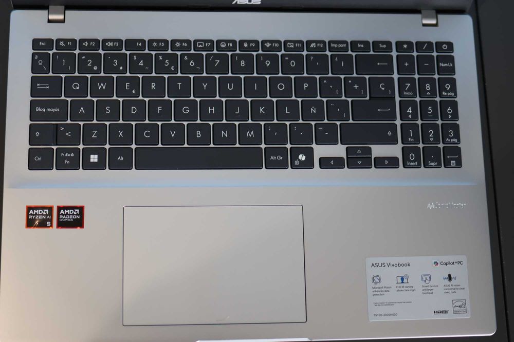 Laptop Asus Vivobook M1607k