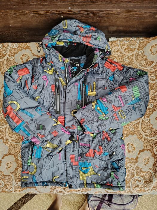 Лыжный костюм продаю