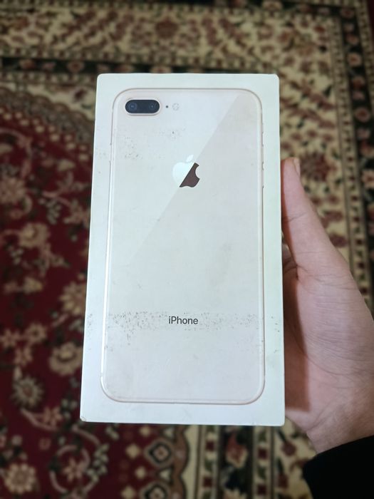 IPhone 8+ 64 gb gold