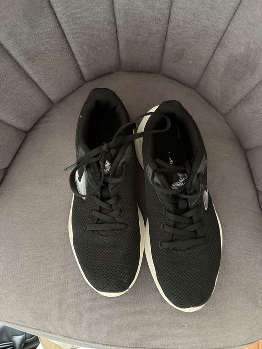 Кроссовки Demix, летние