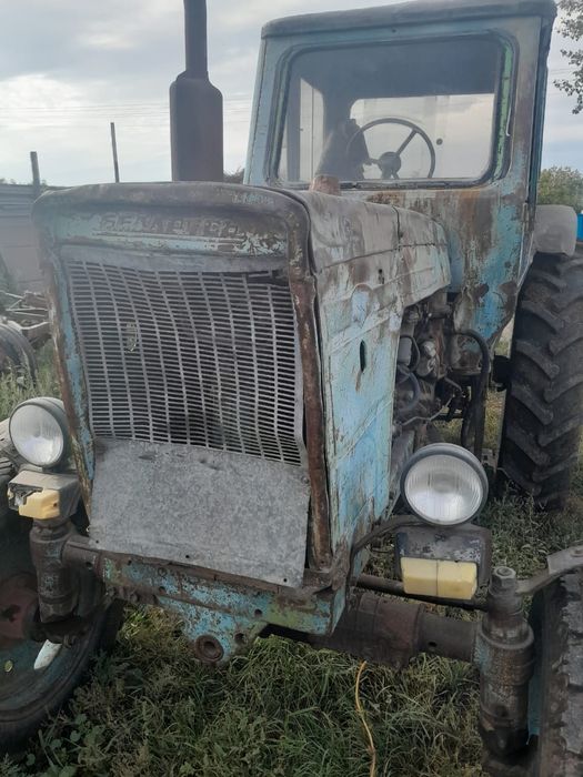 Продам трактора и технику
