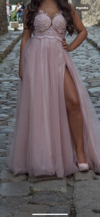 Абитуриентска рокля