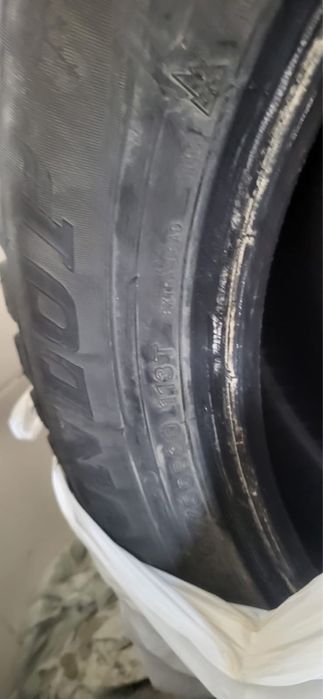 Зимние Шины Dunlop 265/55R20 (шипы)