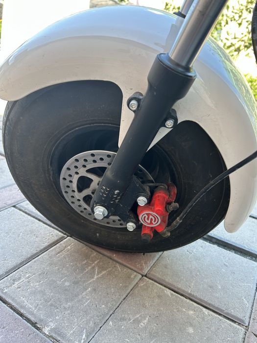 Продам электросамокат