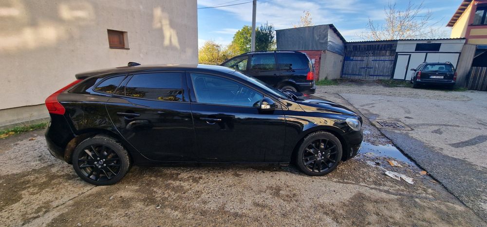 Volvo v40 2016 D2
