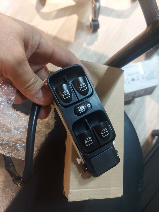 Блок кнопок стекло подъёмника на W463 G class,G55amg, G500