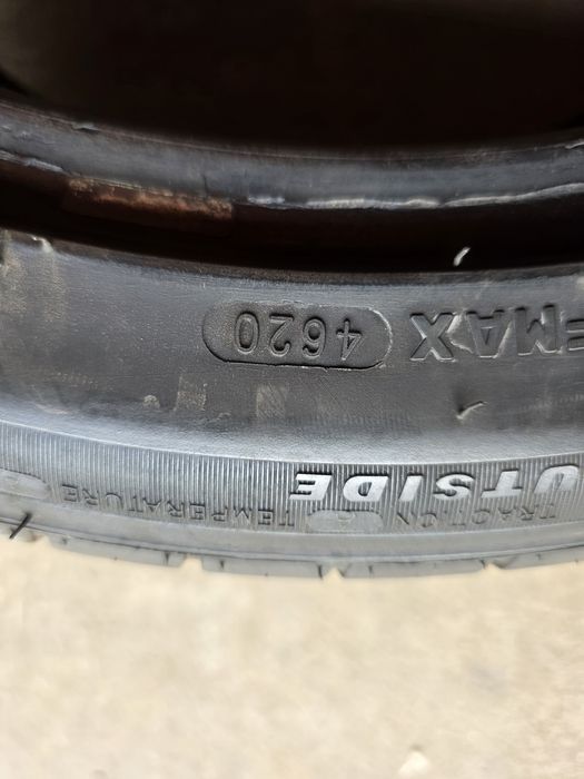 2 anvelope 225 45 R 17 Tomket vara 
Dot 
Pret  /buc

- monta
