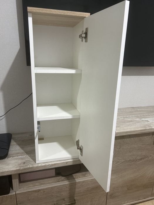 Продам навесную полку