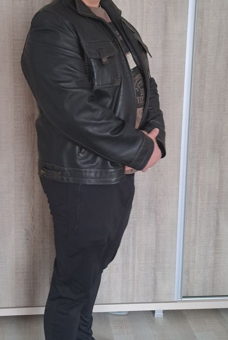 Geaca piele neagra  marime XXL provenienta Tucia(Kusadasi)