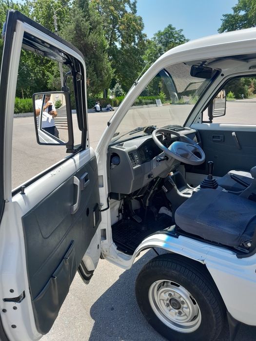 Labo sotiladi kraska toza