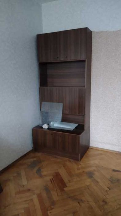 Подарявам една много добре запазена холна секция