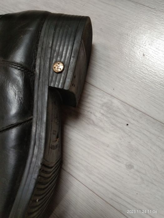 Кожаные сапоги зима 39рр