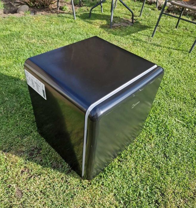 Минибар Midea Retro черен