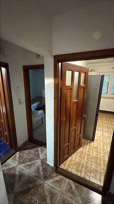 Vand apartament 4 camere