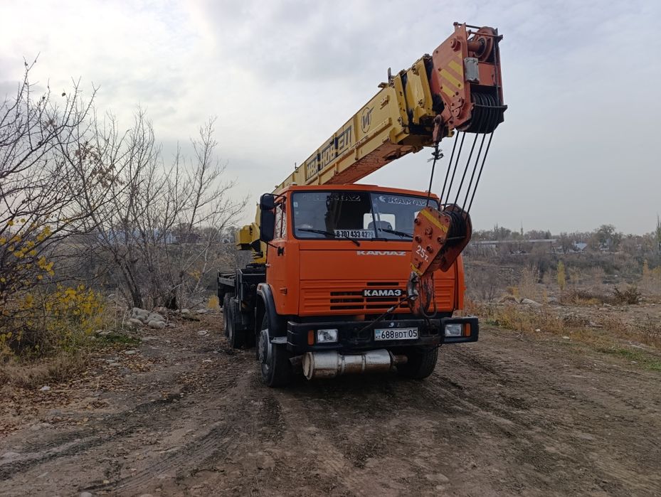 Автокран Ивановец25тон