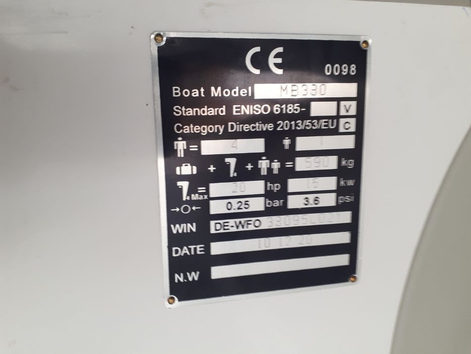 Нови надуваеми лодки с алуминиево дъно - Zander BD330P