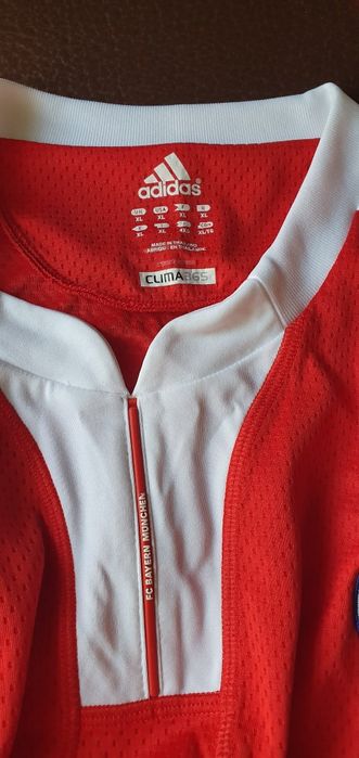 Спортен оригинален екип Adidas на Bayern Munchen