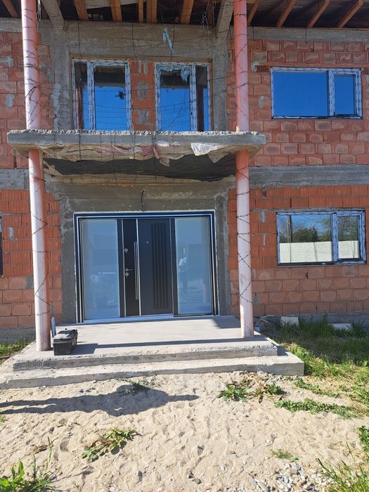 Montaj uși metalice si deblocari